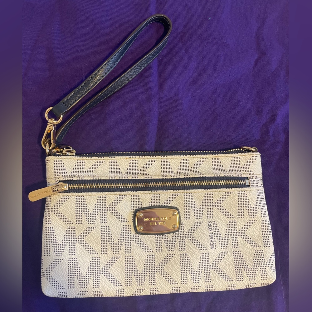 Michael Kors wristlet!